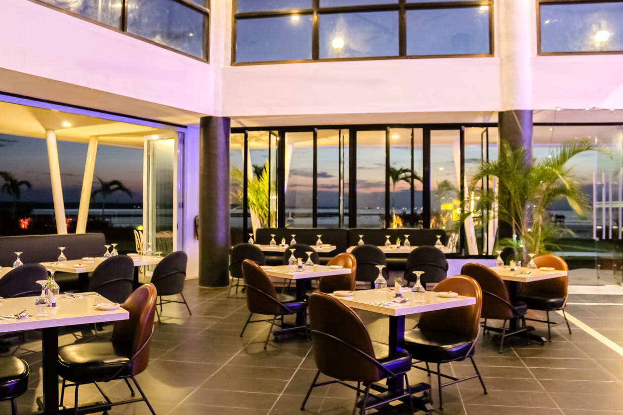 07.PIANO LOUNGE ALL-DAY DINING (2)