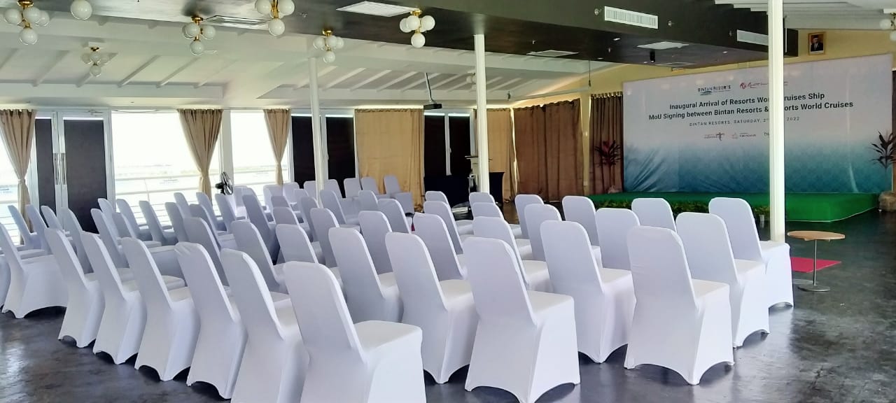 50-Nations Banquet Hall