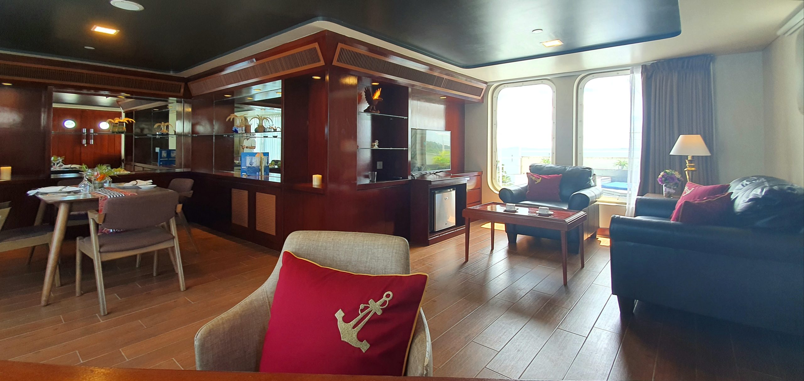 Living Room (2)